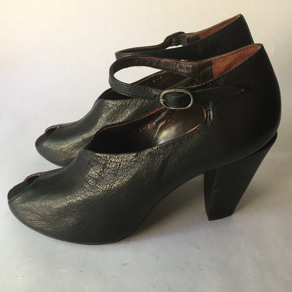 Cocolico Mary Jane Peep Toe Heels - Picture 10 of 13